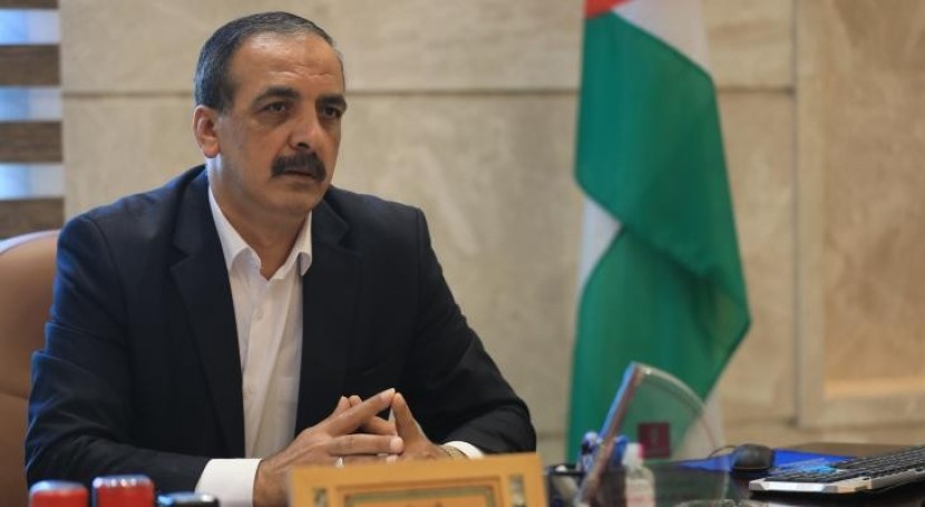 الحايك يدعو لفتح حوار بين غزة ورام الله ينهي الخلافات الضريبية