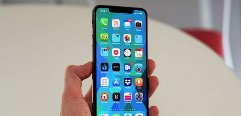 آبل أمام القضاء بتهمة الكذب والسرقة.. بسبب أيفون X!