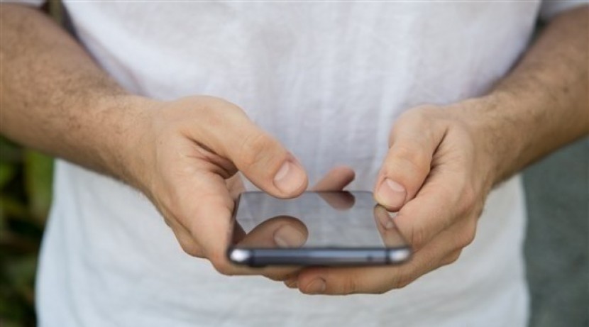 كيفية التخلص من التطبيقات المثبتة مسبقاً