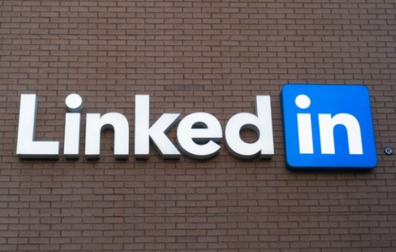 أخيرا.. لينكد إن تدخل عالم البث المباشر