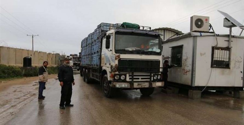 مهنا: معبر كرم أبو سالم سيفتح أبوابه غدًا كالمعتاد