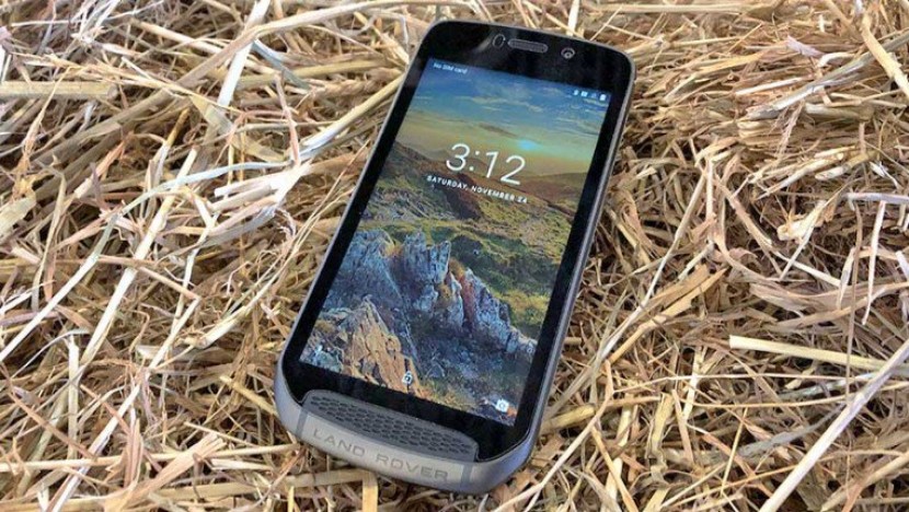 أبرز قرارت منع الهواتف الذكية في دول العالم