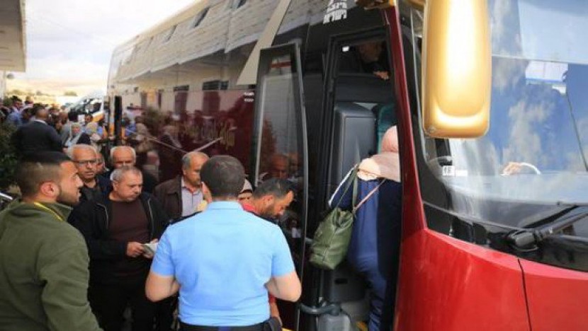 انتهاء ازمة سفر المعتمرين على معبر الكرامة