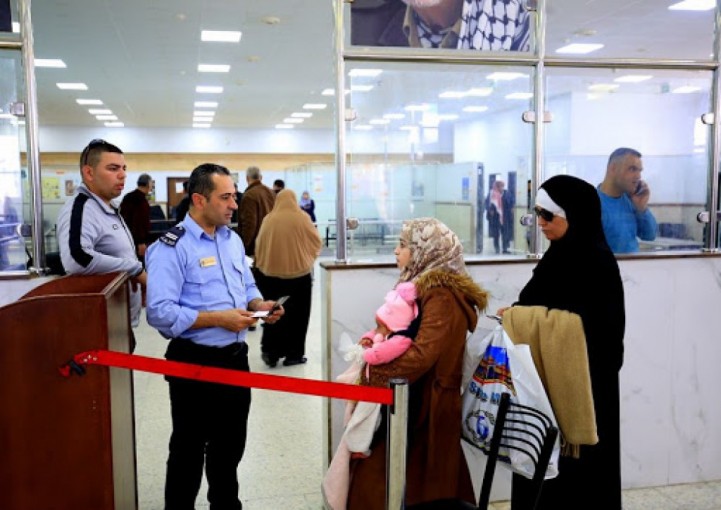 إعادة فتح معبر الكرامة وجسر الملك حسين اليوم الأحد