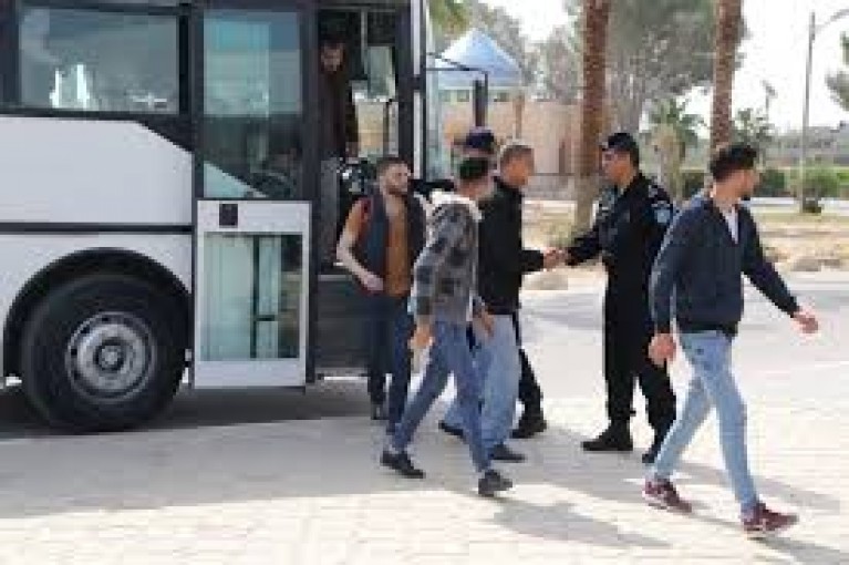 آلية السفر عبر معبر رفح غدًا الاثنين